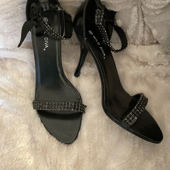 🆕 NWOT ‘Wild Diva’ size 9 Evening 
sandals. Jeweled ankle strap Black. 4 in heel - Picture 8 of 10